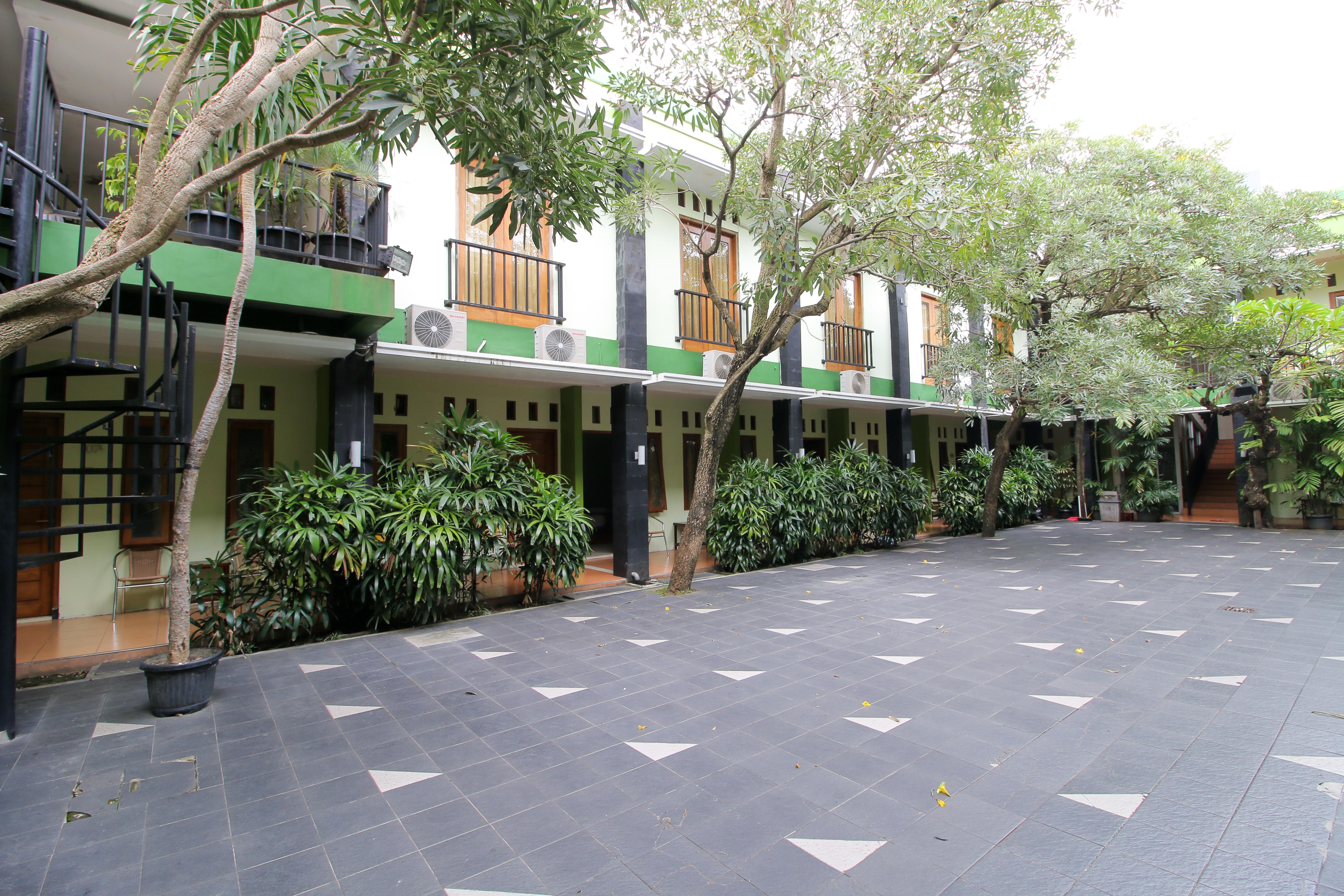 Reddoorz Plus @ Taman Siswa 2 Yogyakarta Exteriör bild