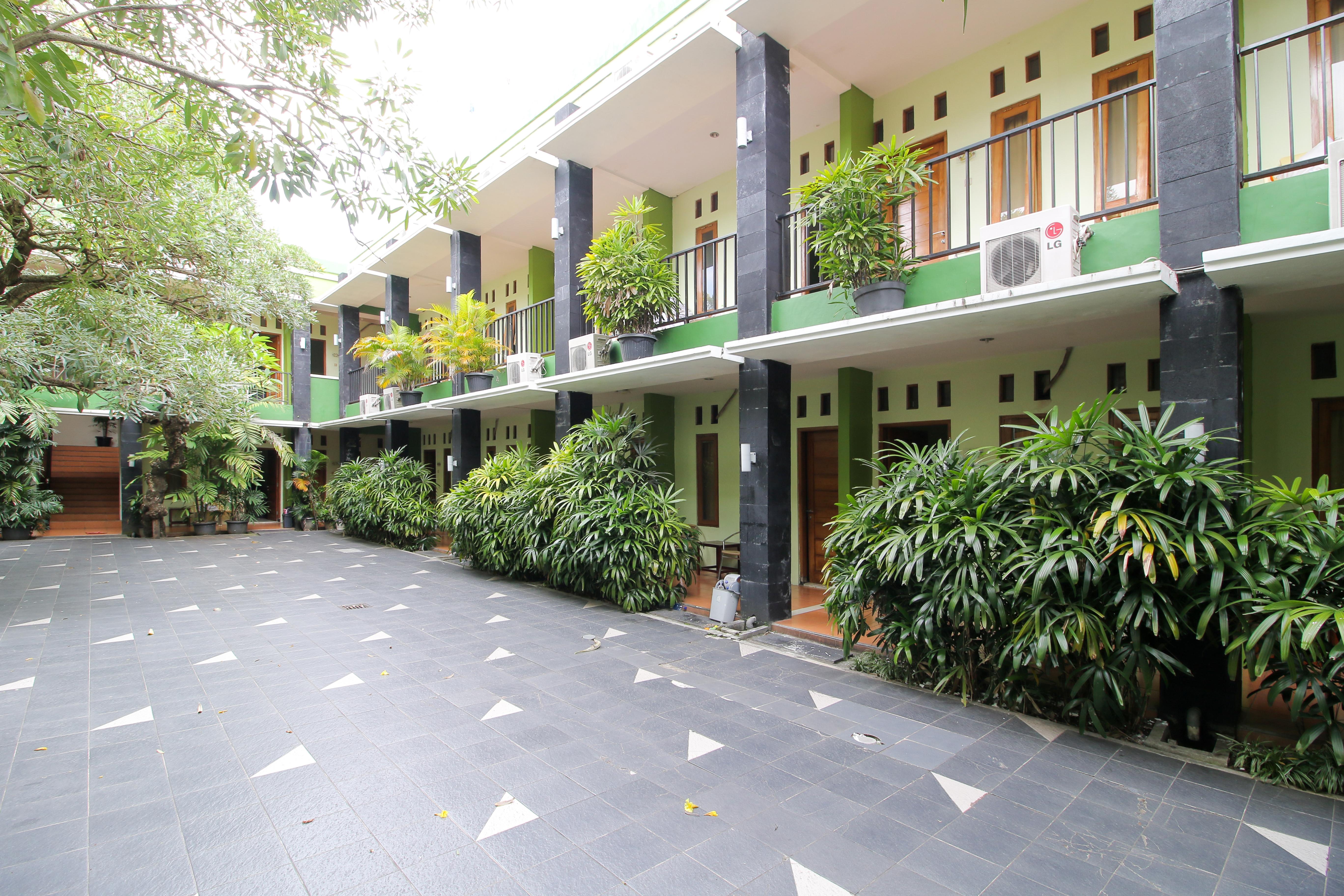 Reddoorz Plus @ Taman Siswa 2 Yogyakarta Exteriör bild