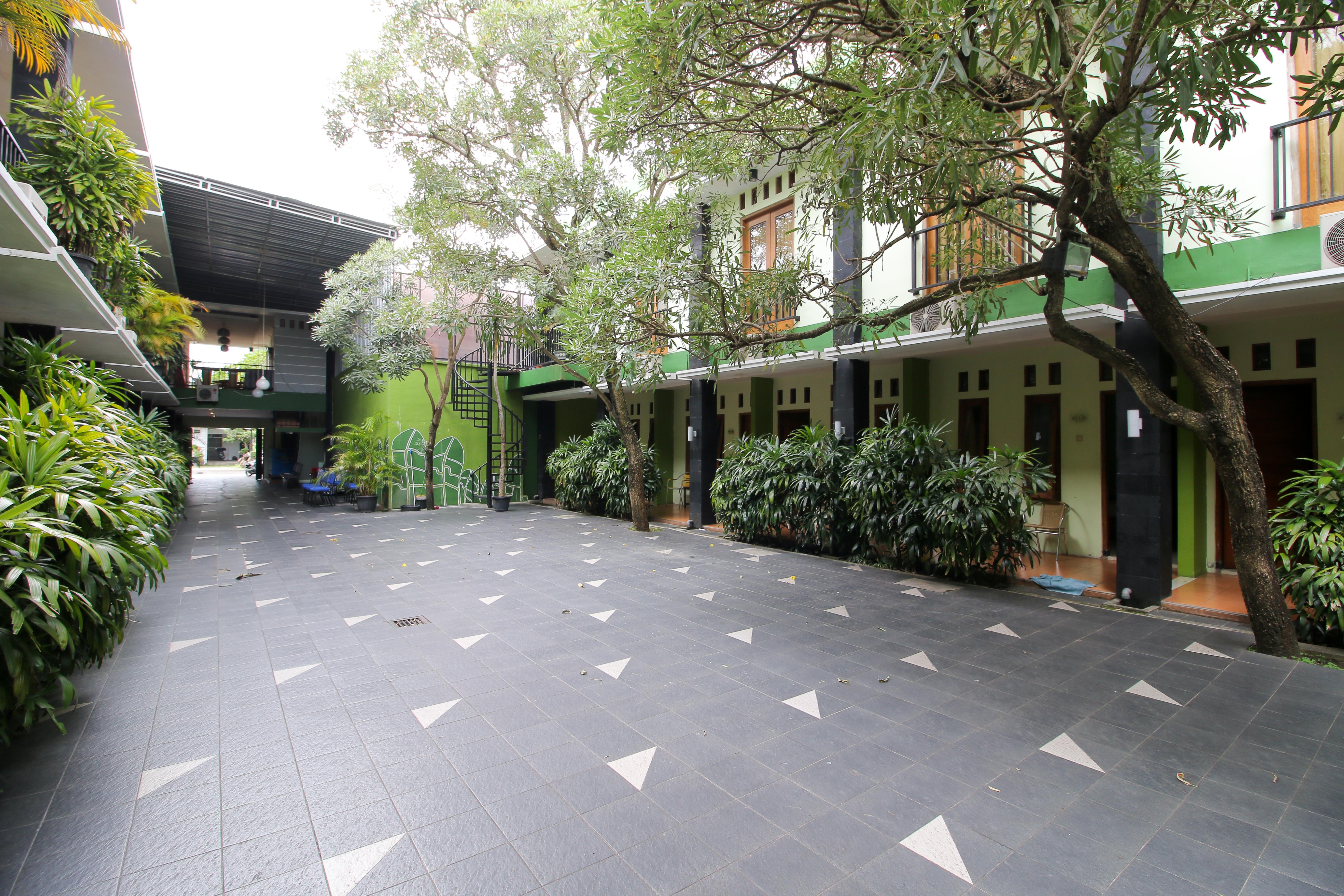 Reddoorz Plus @ Taman Siswa 2 Yogyakarta Exteriör bild